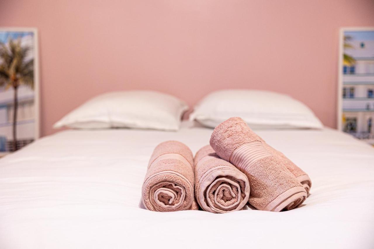 La Vie En Rose - Appartement Cosy - Centre Ville Auch Eksteriør bilde